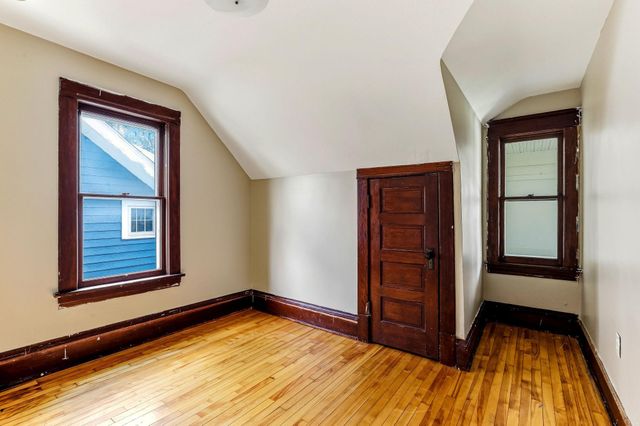 884 Iglehart Avenue, Saint Paul, MN 55104