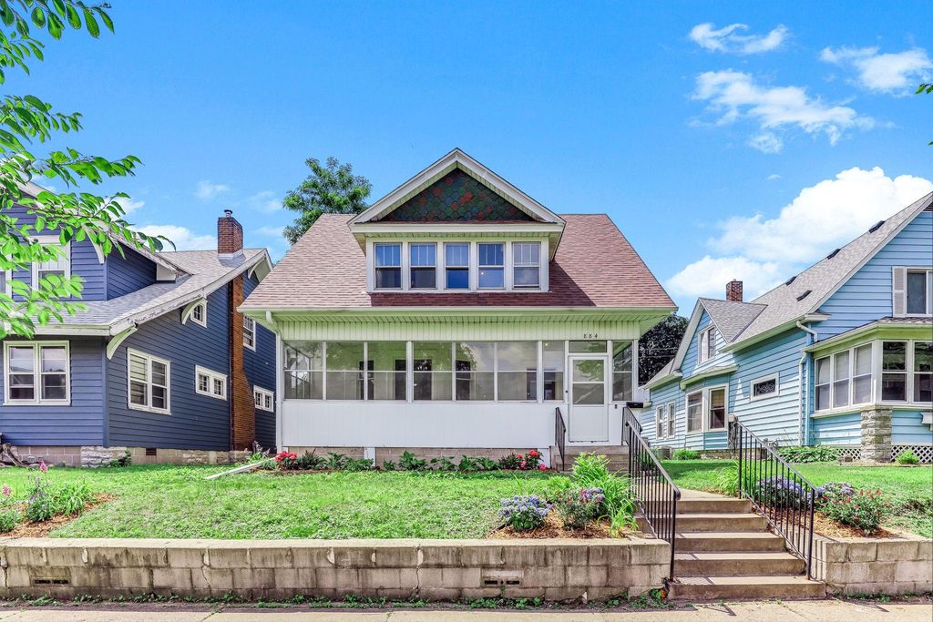 884 Iglehart Avenue, Saint Paul, MN 55104