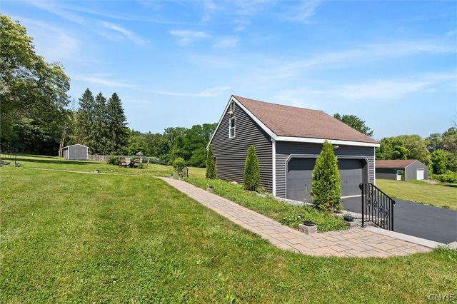 1631 Albring Road, Skaneateles, NY 13152