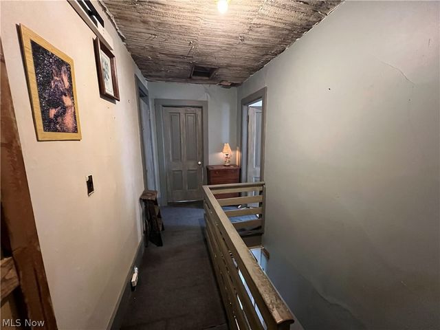26 Daniels Avenue, Conneaut, OH 44030