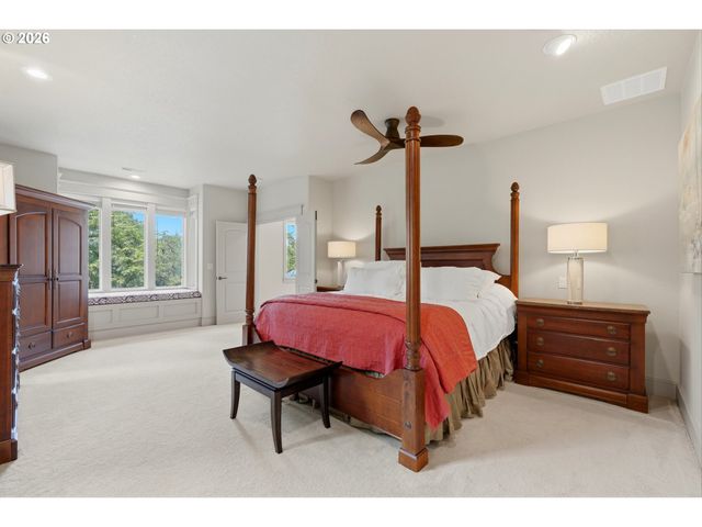 17410 UPPER CHERRY Ln, Lake Oswego, OR 97034