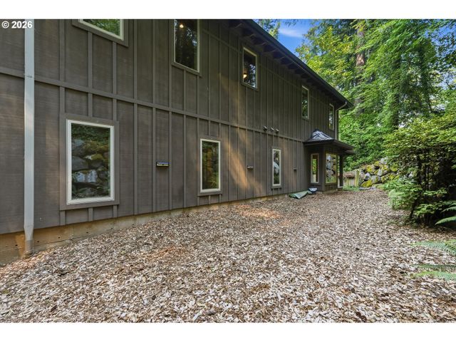 17410 UPPER CHERRY Ln, Lake Oswego, OR 97034