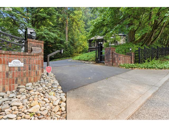 17410 UPPER CHERRY Ln, Lake Oswego, OR 97034