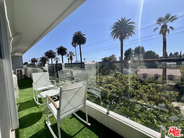 838 N Doheny Drive 4B, West Hollywood, CA 90069