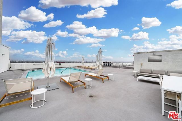 838 N Doheny Drive 4B, West Hollywood, CA 90069