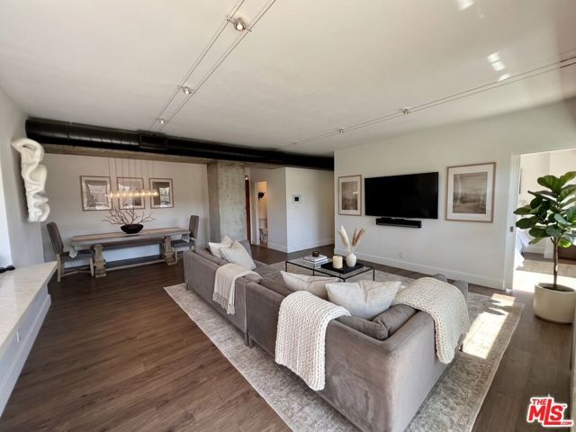 838 N Doheny Drive 4B, West Hollywood, CA 90069
