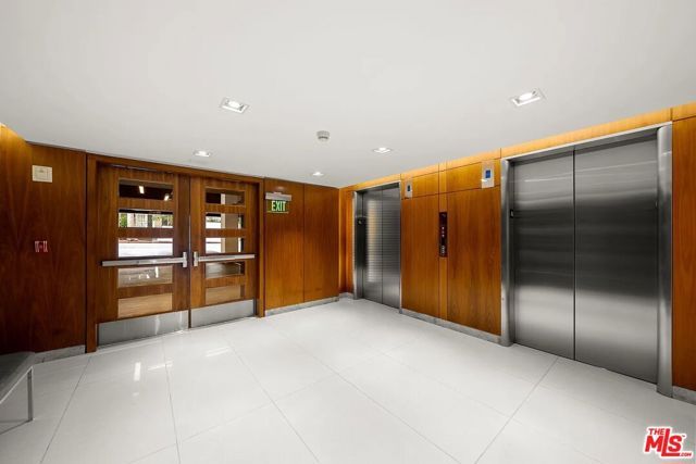 838 N Doheny Drive 4B, West Hollywood, CA 90069