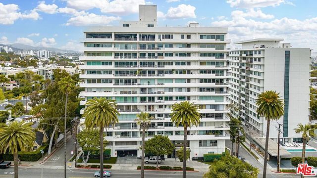 838 N Doheny Drive 4B, West Hollywood, CA 90069