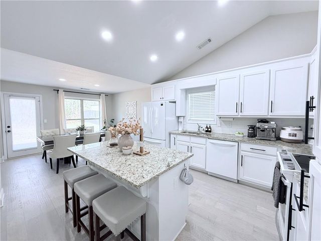 138 Livingston Court, Winder, GA 30680