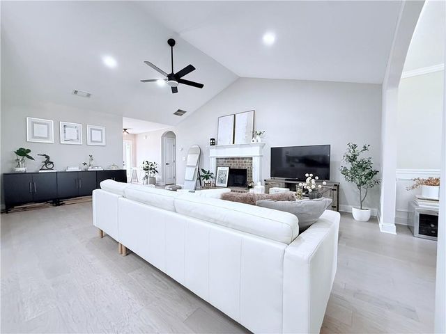 138 Livingston Court, Winder, GA 30680