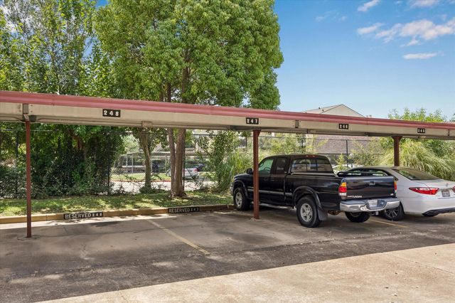 2120 El Paseo Street 615, Houston, TX 77054