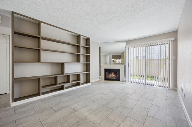 2120 El Paseo Street 615, Houston, TX 77054