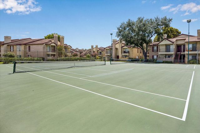 2120 El Paseo Street 615, Houston, TX 77054