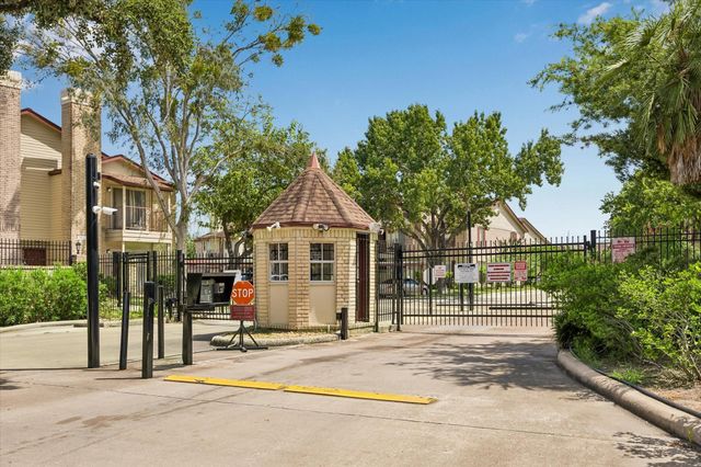 2120 El Paseo Street 615, Houston, TX 77054