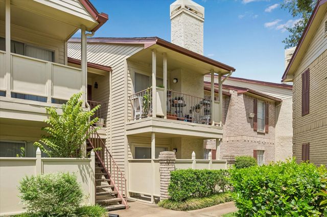 2120 El Paseo Street 615, Houston, TX 77054