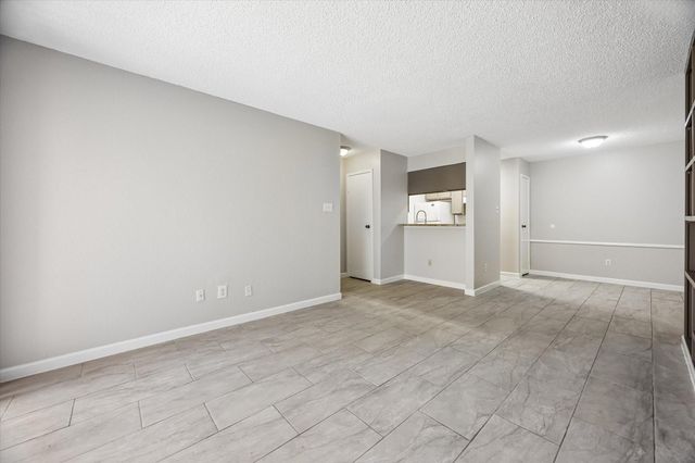 2120 El Paseo Street 615, Houston, TX 77054