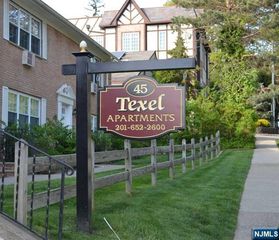 45 Maltbie Avenue 16A, Midland Park, NJ 07432