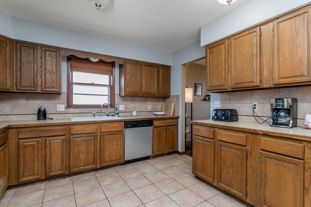 1108 KROHN ST, Boonville, MO 65233