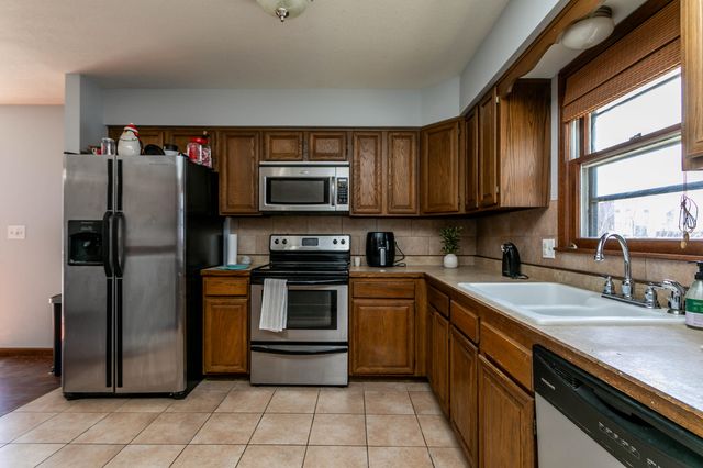 1108 KROHN ST, Boonville, MO 65233