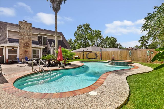 614 S Diamondhead Boulevard, Crosby, TX 77532