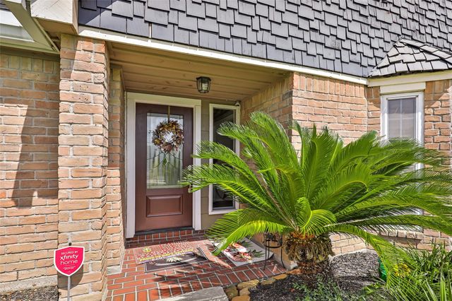 614 S Diamondhead Boulevard, Crosby, TX 77532