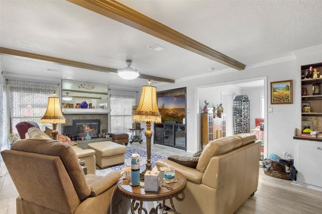 614 S Diamondhead Boulevard, Crosby, TX 77532