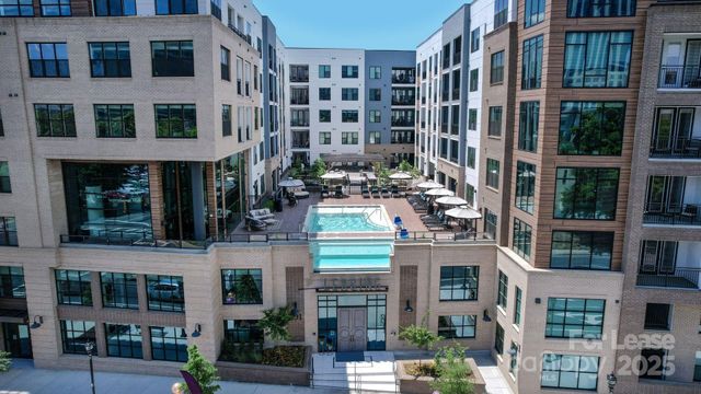 101 W Morehead Street B1, Charlotte, NC 28202