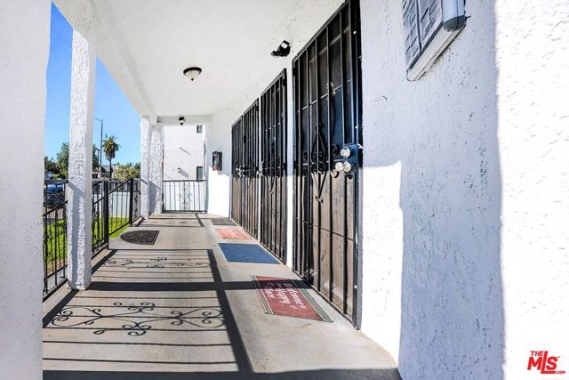 1419 W 36th Street, Los Angeles, CA 90018