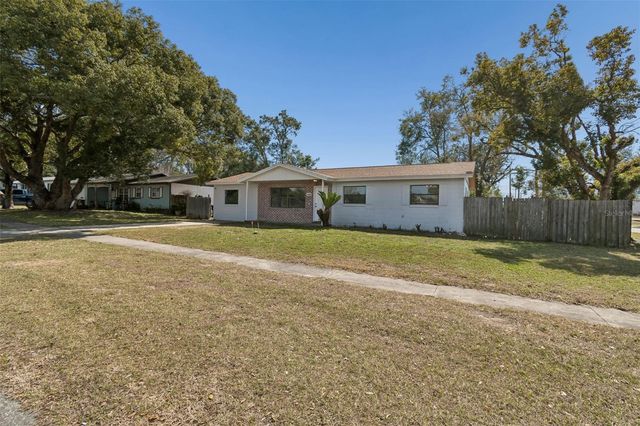 1402 ROLLING GREEN DRIVE, Apopka, FL 32703