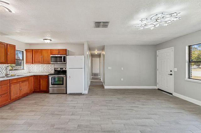 1402 ROLLING GREEN DRIVE, Apopka, FL 32703