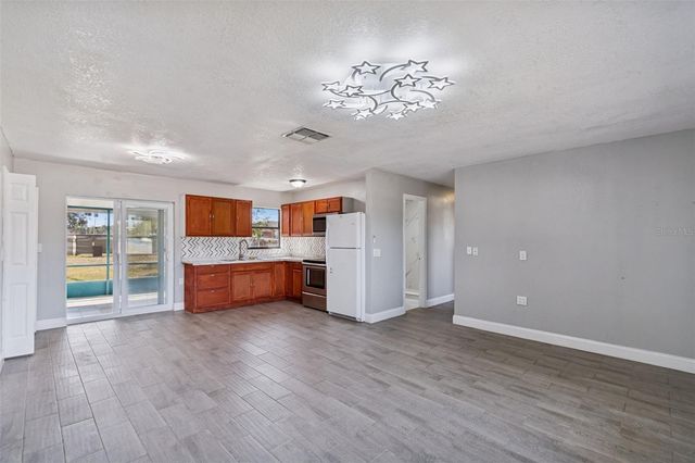 1402 ROLLING GREEN DRIVE, Apopka, FL 32703