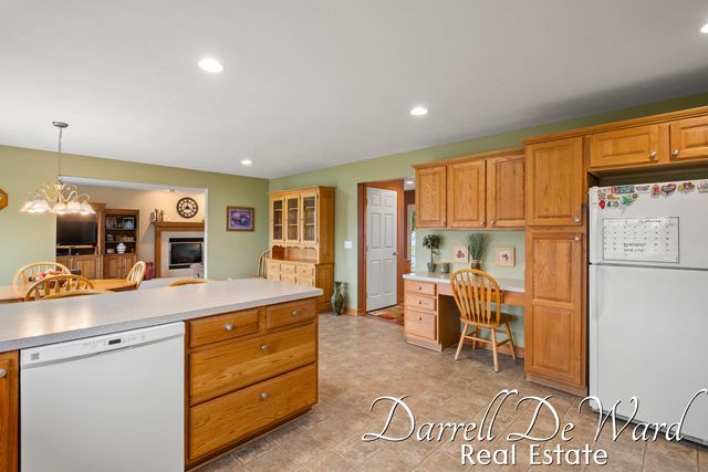 7665 Golf Meadows Drive Se, Caledonia Twp, MI 49316