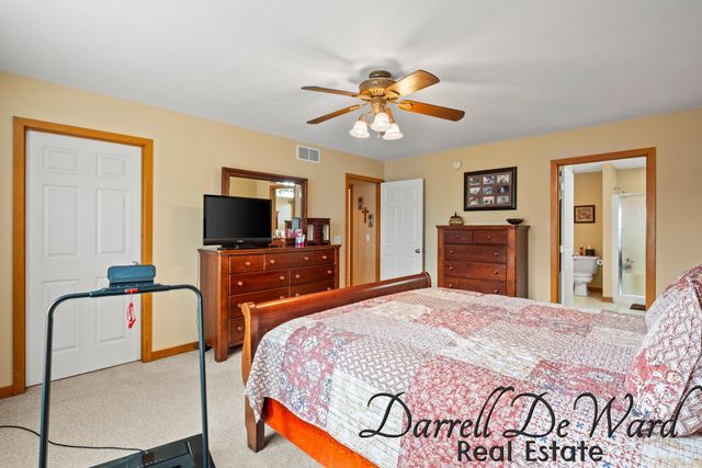 7665 Golf Meadows Drive Se, Caledonia Twp, MI 49316