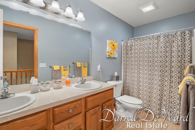 7665 Golf Meadows Drive Se, Caledonia Twp, MI 49316