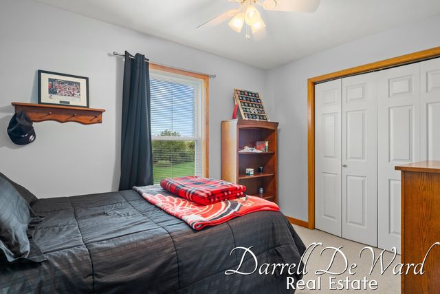 7665 Golf Meadows Drive Se, Caledonia Twp, MI 49316