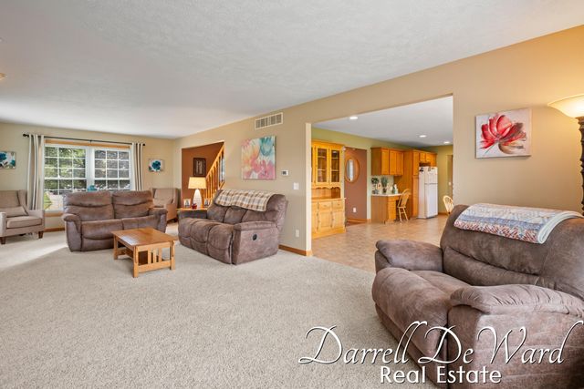 7665 Golf Meadows Drive Se, Caledonia Twp, MI 49316