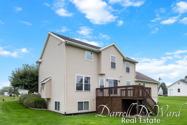 7665 Golf Meadows Drive Se, Caledonia Twp, MI 49316