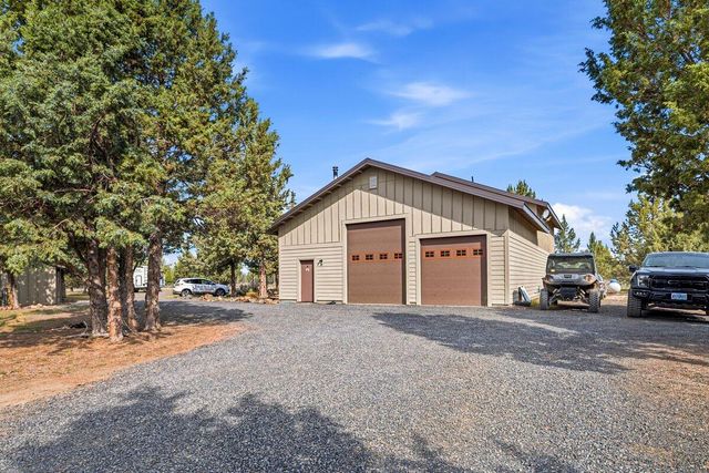 10001 SW Geneva View Road, Terrebonne, OR 97760