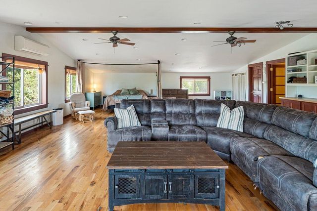 10001 SW Geneva View Road, Terrebonne, OR 97760