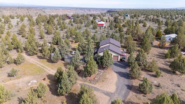 10001 SW Geneva View Road, Terrebonne, OR 97760