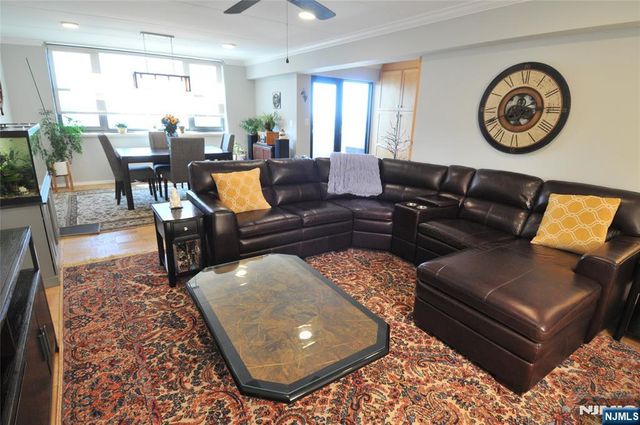 250 Gorge Road 28-I, Cliffside Park, NJ 07010