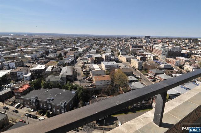 250 Gorge Road 28-I, Cliffside Park, NJ 07010