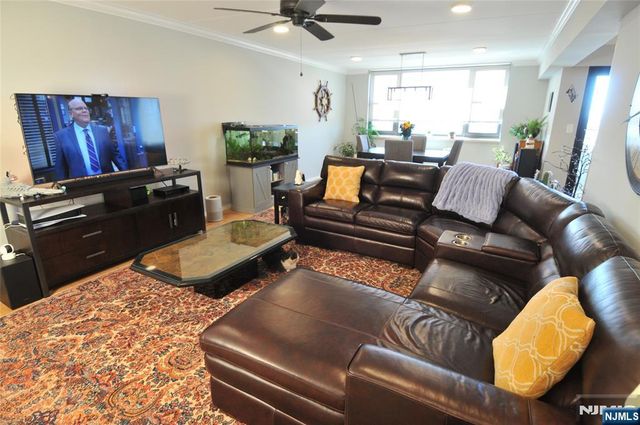 250 Gorge Road 28-I, Cliffside Park, NJ 07010