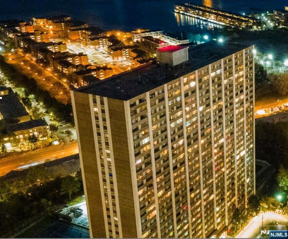 250 Gorge Road 28-I, Cliffside Park, NJ 07010