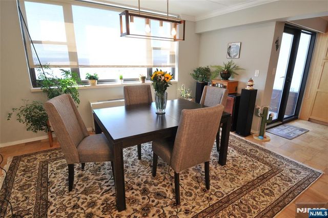 250 Gorge Road 28-I, Cliffside Park, NJ 07010