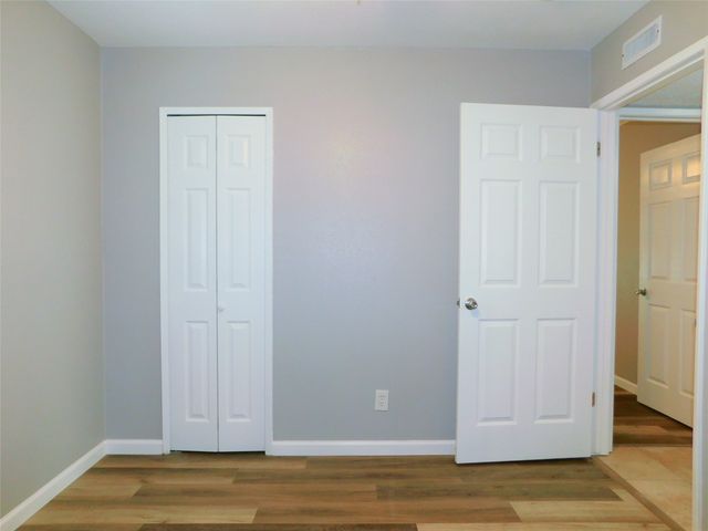 1108 Winterwood Drive, Lewisville, TX 75067