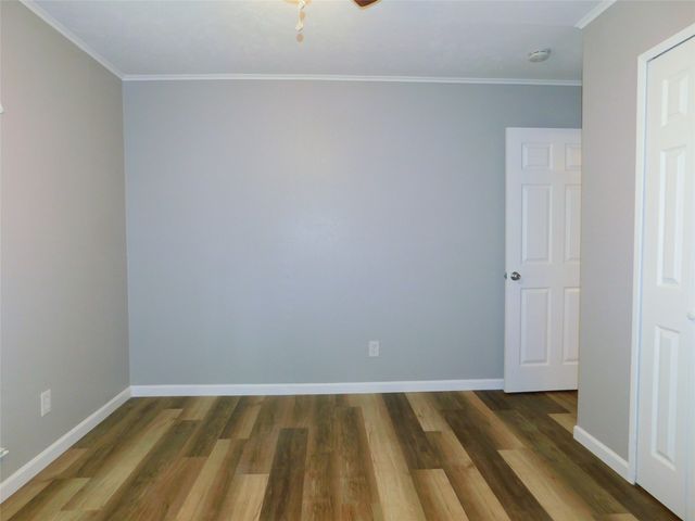 1108 Winterwood Drive, Lewisville, TX 75067