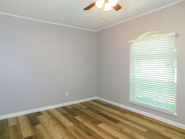 1108 Winterwood Drive, Lewisville, TX 75067