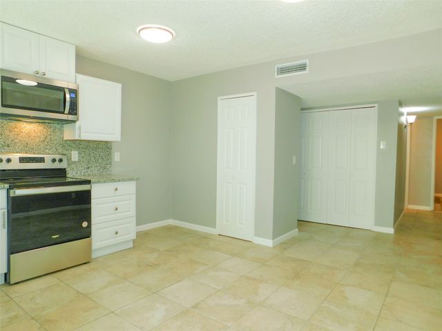 1108 Winterwood Drive, Lewisville, TX 75067