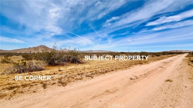 46330404 Earlimart, Apple Valley, CA 92307
